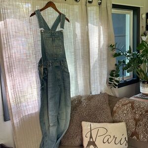 We The Free Light Blue Denim Apparel NWOT FINAL🔥